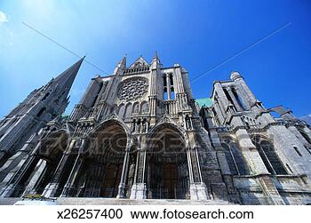 Stock Photography - below view of 
chartres cathedral. 
fotosearch - search 
stock photos, 
pictures, images, 
and photo clipart
