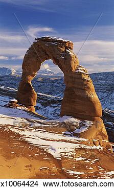 Stock Photo - delicate arch 
covered in snow, 
arches national 
park, utah, usa. 
fotosearch - search 
stock photos, 
pictures, images, 
and photo clipart