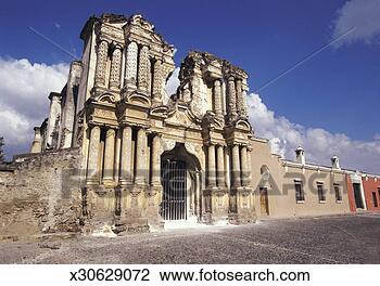 Stock Photo - colonial style 
building, downtown 
antigua, guatemala. 
fotosearch - search 
stock photos, 
pictures, images, 
and photo clipart