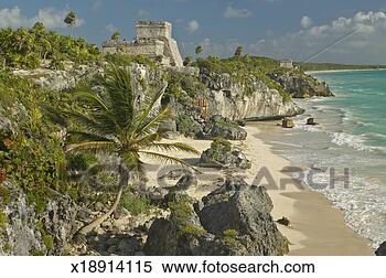 Stock Image - 'mayan ruins of 
ruinas de tulum 
(tulum ruins) 
in quintana roo. 
fotosearch - search 
stock photos, 
pictures, images, 
and photo clipart
