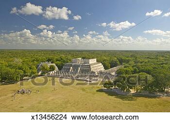 Stock Photo - 'a panoramic view 
of the temple 
of the warriors 
out of jungle 
at. fotosearch 
- search stock 
photos, pictures, 
images, and photo 
clipart