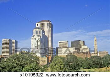 Stock Photo - 'state capital 
of hartford skyline, 
hartford, connecticut'. 
fotosearch - search 
stock photos, 
pictures, images, 
and photo clipart