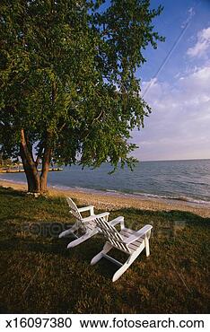Stock Photography - this is the eastern 
shore of maryland 
these are white 
wooden deck. fotosearch 
- search stock 
photos, pictures, 
images, and photo 
clipart