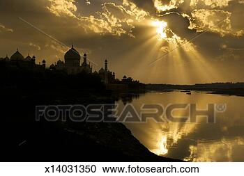 Stock Photography - india, uttar pradesh, 
agra, river yamuna 
and taj mahal, 
sunset. fotosearch 
- search stock 
photos, pictures, 
images, and photo 
clipart