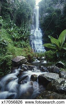Stock Photo - zimbabwe, chimanimani 
national park, 
bridal veil falls 
(long exposure). 
fotosearch - search 
stock photos, 
pictures, images, 
and photo clipart