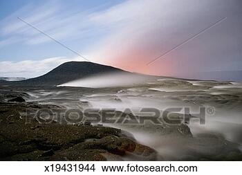 Stock Photo - usa, hawaii, big 
island, volcanoes 
np, kilauea erupting. 
fotosearch - search 
stock photos, 
pictures, images, 
and photo clipart