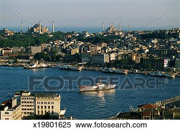 Stock Image - turkey, istanbul, 
ferry in harbour, 
elevated view. 
fotosearch - search 
stock photos, 
pictures, images, 
and photo clipart