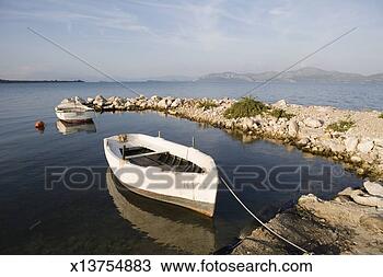 Stock Photo - croatia,  dalmation 
coast,  peijsac 
peninsula,  fishing 
boats along. fotosearch 
- search stock 
photos, pictures, 
images, and photo 
clipart