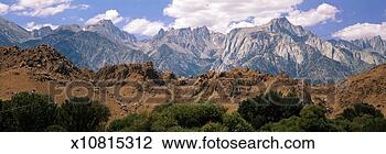Stock Photo - 'usa,  california, 
 sierra nevada 
mountains,  near 
lone pine. fotosearch 
- search stock 
photos, pictures, 
images, and photo 
clipart