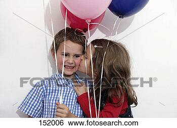 young-girl-kissing_~152006.jpg