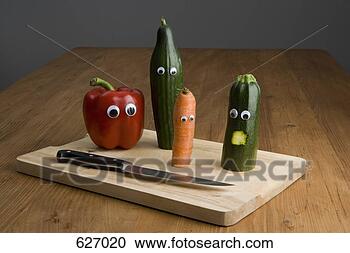 Arquivo de Fotografias - legumes,  tabela, 
 anthropomorphic, 
 caras. fotosearch 
- busca de fotos, 
imagens e clipart