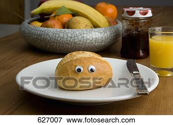 Foto - pão,  pão,  globos 
oculares,  pequeno 
almoço. fotosearch 
- busca de fotos, 
imagens e clipart