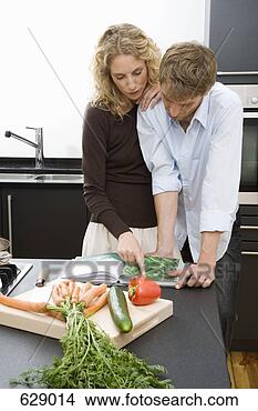 Banco de Imagem - par,  preparar, 
 cozinheiro,  
cozinha. fotosearch 
- busca de fotos, 
imagens e clipart