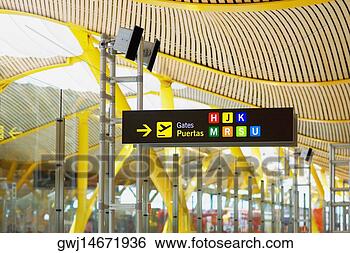 Stock Photo - close-up of information 
board at an airport, 
madrid, spain. 
fotosearch - search 
stock photos, 
pictures, images, 
and photo clipart