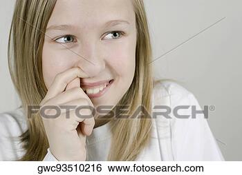 close-up-girl-her_~gwc93510216.jpg