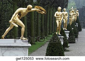 Stock Photo - gold sculptures 
in a garden, herren 
hausen gardens, 
hannover, germany. 
fotosearch - search 
stock photos, 
pictures, images, 
and photo clipart