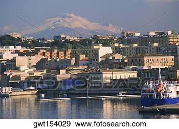 Stock Photograph - buildings at the 
waterfront, mt 
etna, siracusa, 
sicily, italy. 
fotosearch - search 
stock photos, 
pictures, images, 
and photo clipart