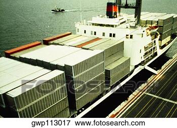 Foto - contenedores,  barco, puerto,  hong, kong, china.  fotosearch - buscar  fotos e imágenes  y foto clipart
