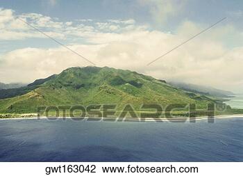 Stock Photo - island in the 
sea, tahiti, society 
islands, french 
polynesia. fotosearch 
- search stock 
photos, pictures, 
images, and photo 
clipart