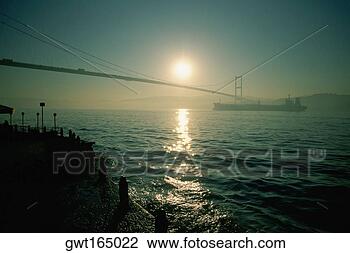 Stock Photo - silhouette of 
a suspension bridge, 
 bosphorus bridge, 
 bosphorus. fotosearch 
- search stock 
photos, pictures, 
images, and photo 
clipart