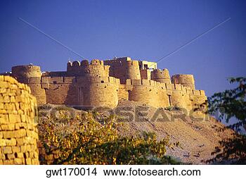Stock Photo - low angle view 
of a fort, golden 
fort, jaisalmer, 
rajasthan, india. 
fotosearch - search 
stock photos, 
pictures, images, 
and photo clipart