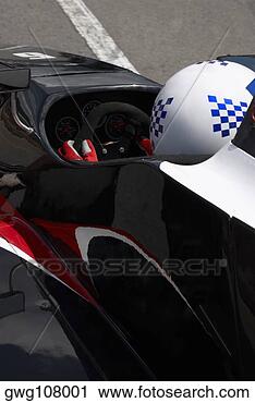 Arquivo de Fotografia - alto,  ângulo, 
 vista,  racecar, 
 motorista,  racecar. 
fotosearch - busca 
de fotos, imagens 
e clipart