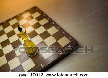 Banco de Imagem - alto,  ângulo, 
 vista,  rei, 
 xadrez,  pedaço, 
 chessboard. fotosearch 
- busca de fotos, 
imagens e clipart