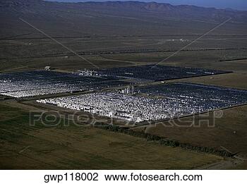Banco de Imagem - solar,  poder, 
 parabólico,  
trough,  espelhos, 
 daggett,  califórnia. 
fotosearch - busca 
de fotos, imagens 
e clipart