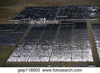 Banco de Imagem - solar,  poder, 
 parabólico,  
trough,  espelhos, 
 daggett,  califórnia. 
fotosearch - busca 
de fotos, imagens 
e clipart