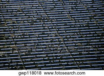 Banco de Imagem - solar,  poder, 
 parabólico,  
trough,  espelhos, 
 daggett,  califórnia. 
fotosearch - busca 
de fotos, imagens 
e clipart
