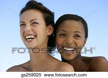 Banco de Imagem - mulheres,  sorrindo. 
fotosearch - busca 
de fotos, imagens 
e clipart