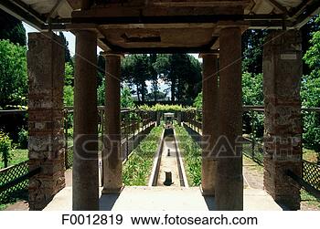Stock Photograph - italy,  travel, 
 travel europe, 
 campania,  exterior, 
 open air. fotosearch 
- search stock 
photos, pictures, 
images, and photo 
clipart