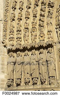 Picture - france, paris, 
notre-dame, statue 
of the apostles 
on the main portal. 
fotosearch - search 
stock photos, 
pictures, images, 
and photo clipart