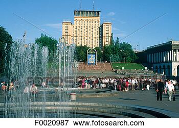 Picture - ukraine, kiev, 
independence square. 
fotosearch - search 
stock photos, 
pictures, images, 
and photo clipart