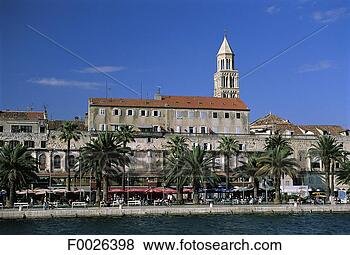 Stock Photo - croatia, dalmatia, 
split, diocletian 
palace and cathedral. 
fotosearch - search 
stock photos, 
pictures, images, 
and photo clipart