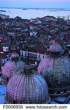 Stock Image - italy, venice, 
domes of the saint 
mark basilica. 
fotosearch - search 
stock photos, 
pictures, images, 
and photo clipart
