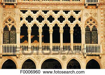 Stock Photography - italy, venice, 
front of la ca 
d'oro palace. 
fotosearch - search 
stock photos, 
pictures, images, 
and photo clipart