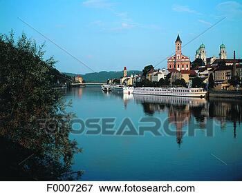 Picture - germany, passau, 
danube river. 
fotosearch - search 
stock photos, 
pictures, images, 
and photo clipart