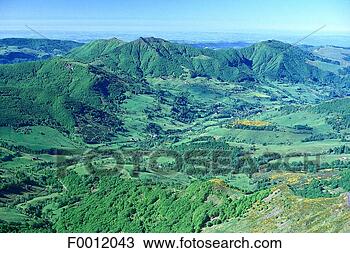 Stock Photo - auvergne, mandailles 
valley, pic de 
l'elan. fotosearch 
- search stock 
photos, pictures, 
images, and photo 
clipart