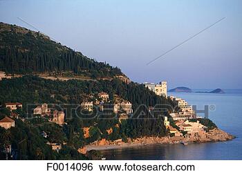 Stock Photo - view of the dalmatian 
coastline at montenegro 
boundary. fotosearch 
- search stock 
photos, pictures, 
images, and photo 
clipart