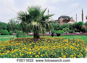 Stock Photo - turkey, istanbul, 
st sophia gardens 
at spring. fotosearch 
- search stock 
photos, pictures, 
images, and photo 
clipart