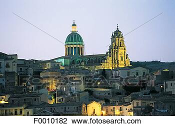 Stock Photo - italy, sicily, 
catania, duomo 
facade by vaccarini. 
fotosearch - search 
stock photos, 
pictures, images, 
and photo clipart