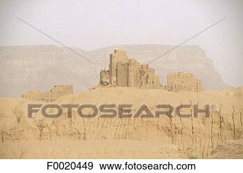 Stock Photograph - yemen, al hajinyah, 
adobe fortress. 
fotosearch - search 
stock photos, 
pictures, images, 
and photo clipart