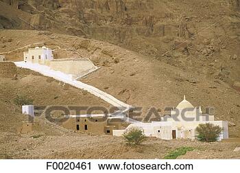 Stock Photography - yemen, wadi hadramawt 
ahmad ibn isa 
al mujahir mausoleum. 
fotosearch - search 
stock photos, 
pictures, images, 
and photo clipart