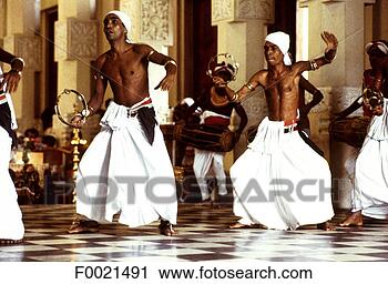 Arquivo de Fotografia - sri,  lanka,  
kandy,  durante, 
 perahera,  dançarinos. 
fotosearch - busca 
de fotos, imagens 
e clipart