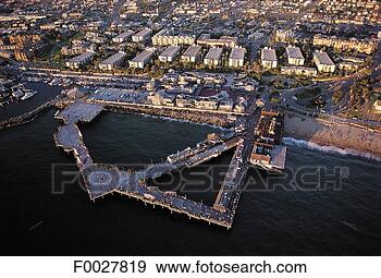 Stock Photograph - united states, 
california, los 
angeles county, 
santa monica. 
fotosearch - search 
stock photos, 
pictures, images, 
and photo clipart