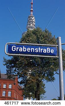 german-street-sign_~461717.jpg