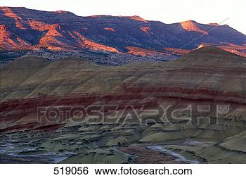 Stock Photo - painted hills 
 john day fossil 
beds nm  oregon. 
fotosearch - search 
stock photos, 
pictures, images, 
and photo clipart