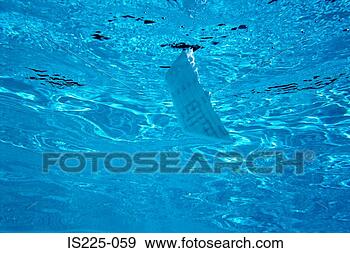 Arquivo Fotográficos - obscuro,  objeto, 
 natação,  piscina. 
fotosearch - busca 
de fotos, imagens 
e clipart