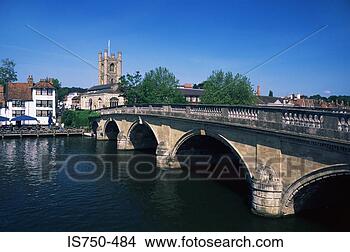 Stock Photo - henley on thames 
in summer. fotosearch 
- search stock 
photos, pictures, 
images, and photo 
clipart